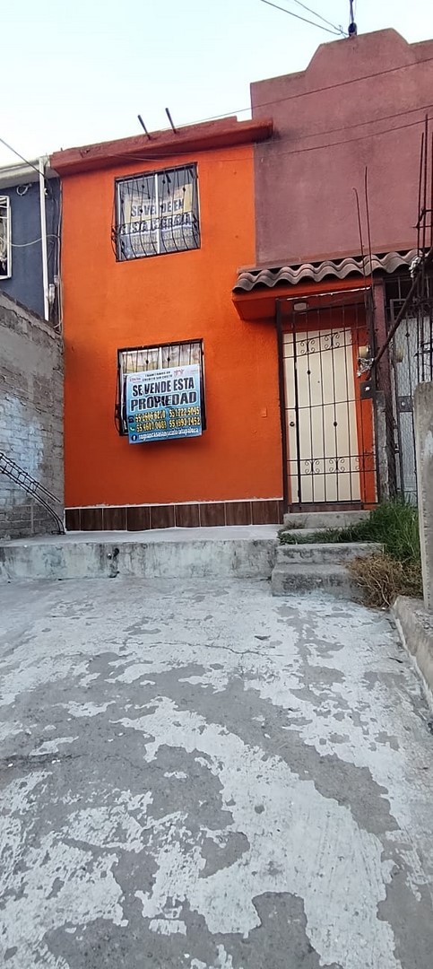 Venta de casa en Excelentes Condiciones, en Fraccionamiento 4 Vientos, Municipio de Ixtapaluca.