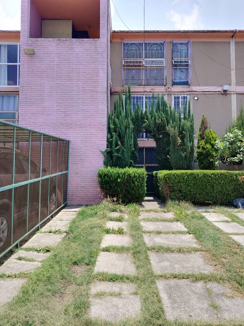 Venta de Departamento en el tercer nivel, en Fraccionamiento Héroes Ixtapaluca.