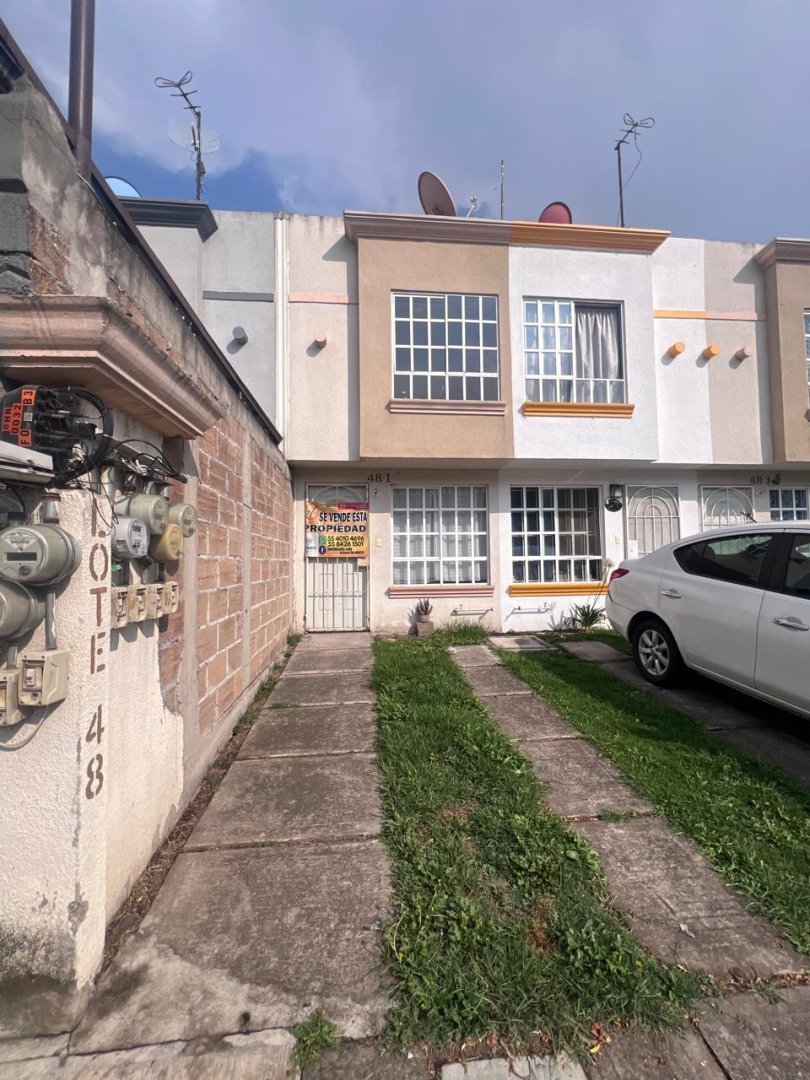 VENTA DE CASA EN LOS HEROES CHALCO EDO MÉX